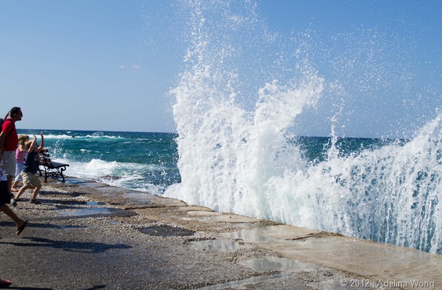 Waves-Chania